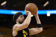 Klay Thompson #11 of the Golden State Warriors